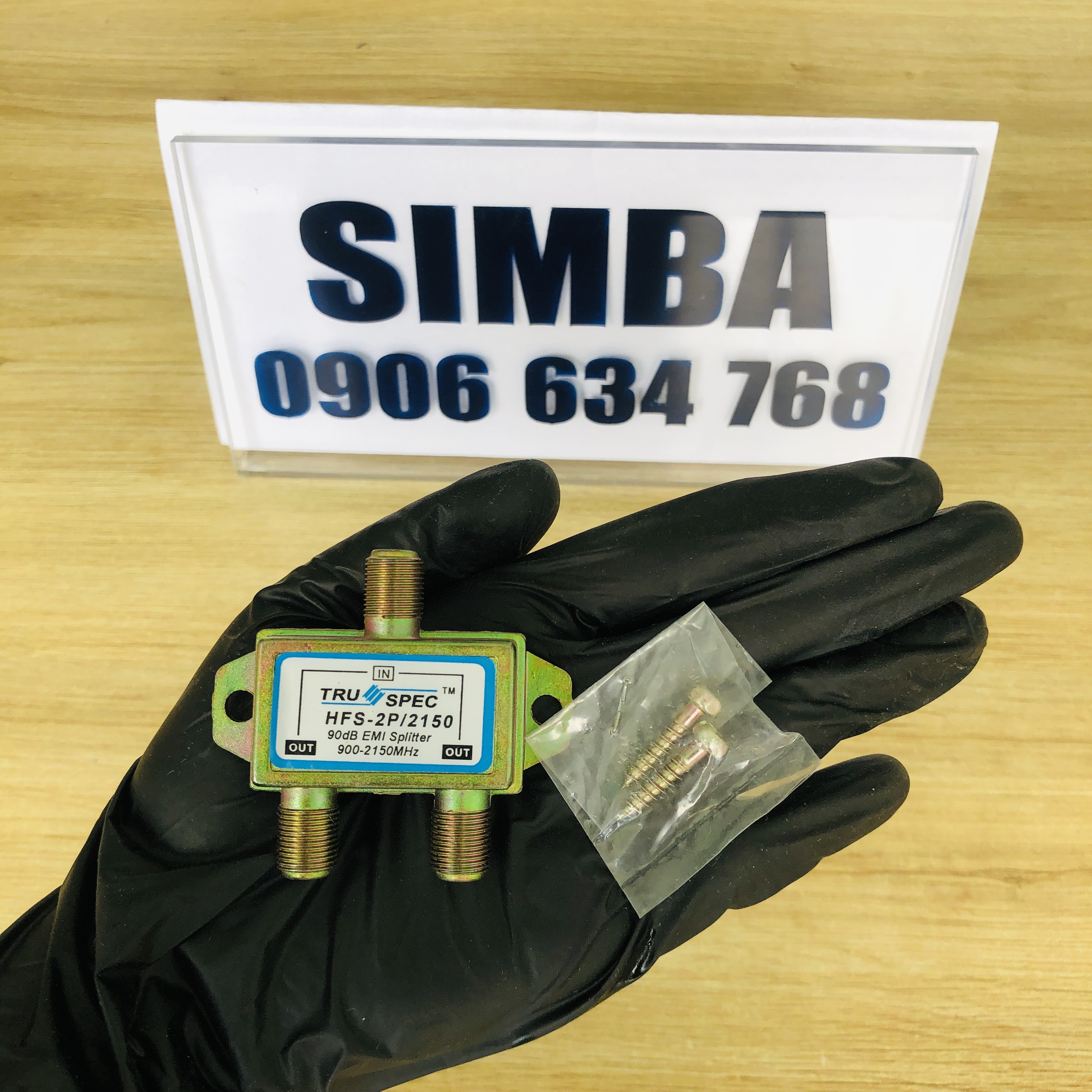 Bộ chia 2 vệ tinh trong nhà 900-2150MHZ PICOMACOM