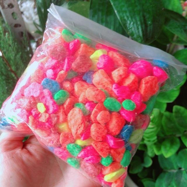 Sỏi màu trang trí