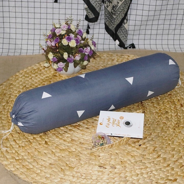 Gối ôm cotton poly kích thước 70x90cm (giao màu ngẫu nhiên)