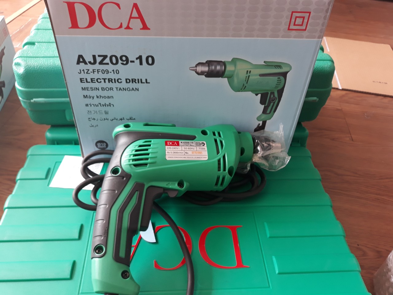 Máy Khoan điện 710W DCA AJZ09-10