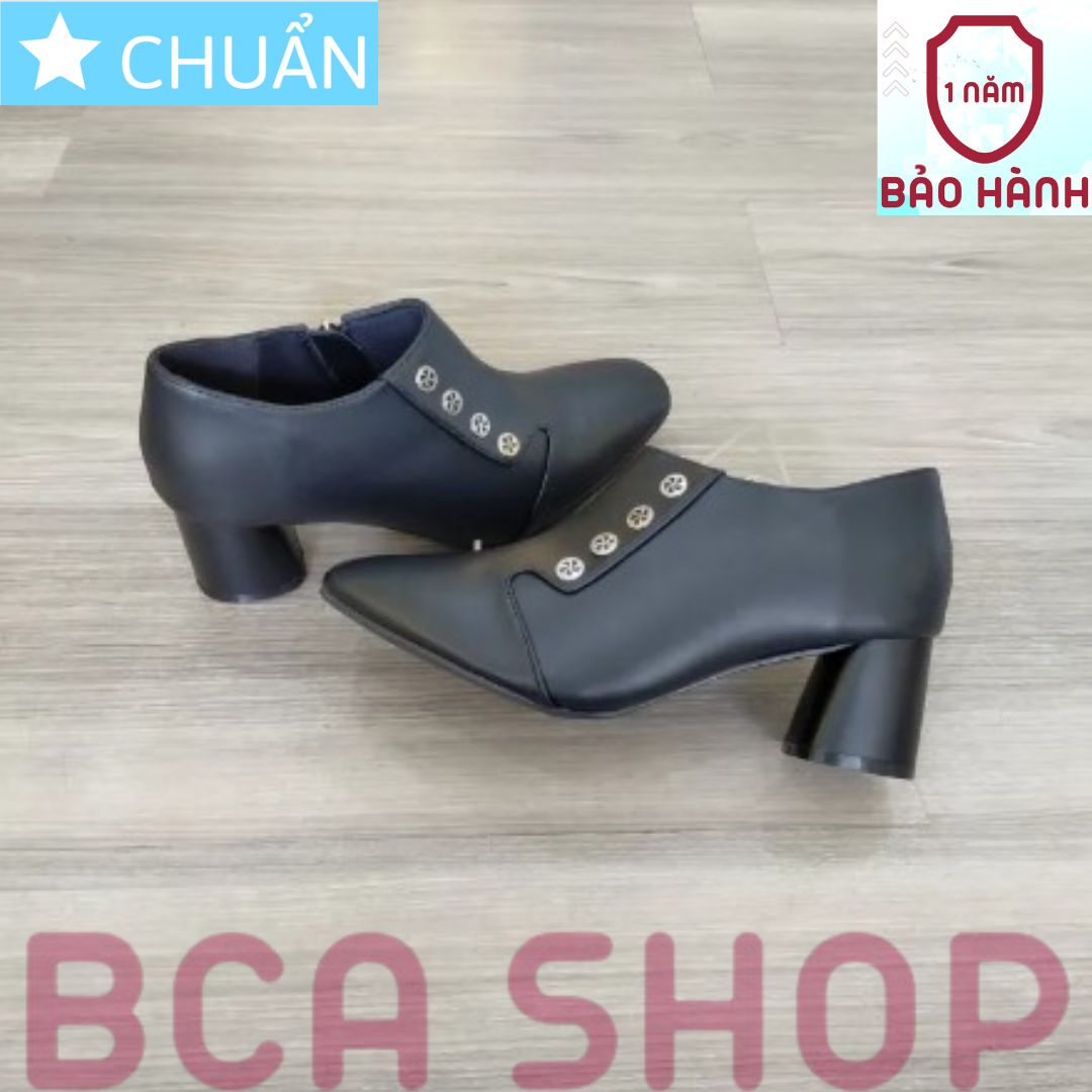 Giày bốt nữ cổ thấp 5p RO289 ROSATA tại BCASHOP mũi vuông nhẹ, phối 3 nút lạ mắt và cá tính - màu đen