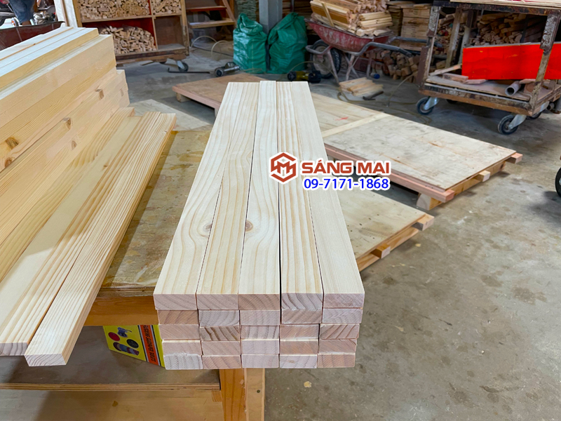 Thanh gỗ thông 2cm x 4cm x dài 80cm + láng mịn 4 mặt