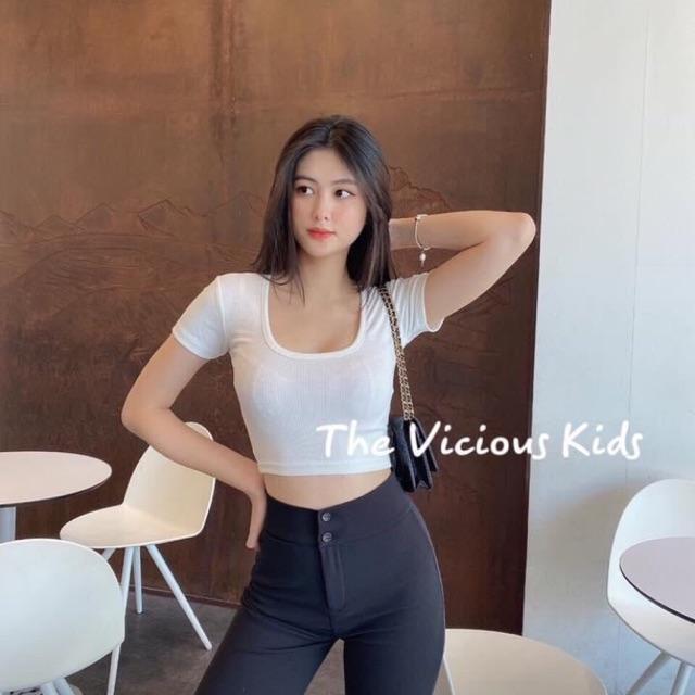 ÁO CỔ VUÔNG TAY NGẮN