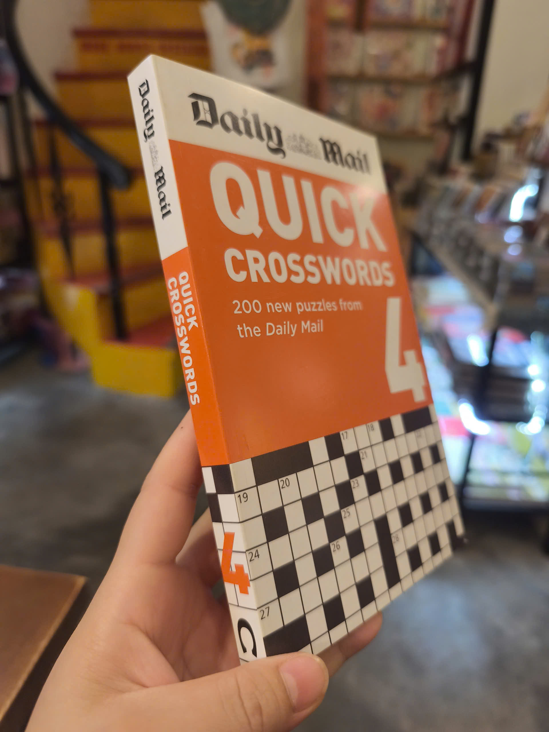 Sách - Quick Crosswords 4 | Games / Ngoại văn Nhập khẩu UK / Trò chơi ô chữ giải trí