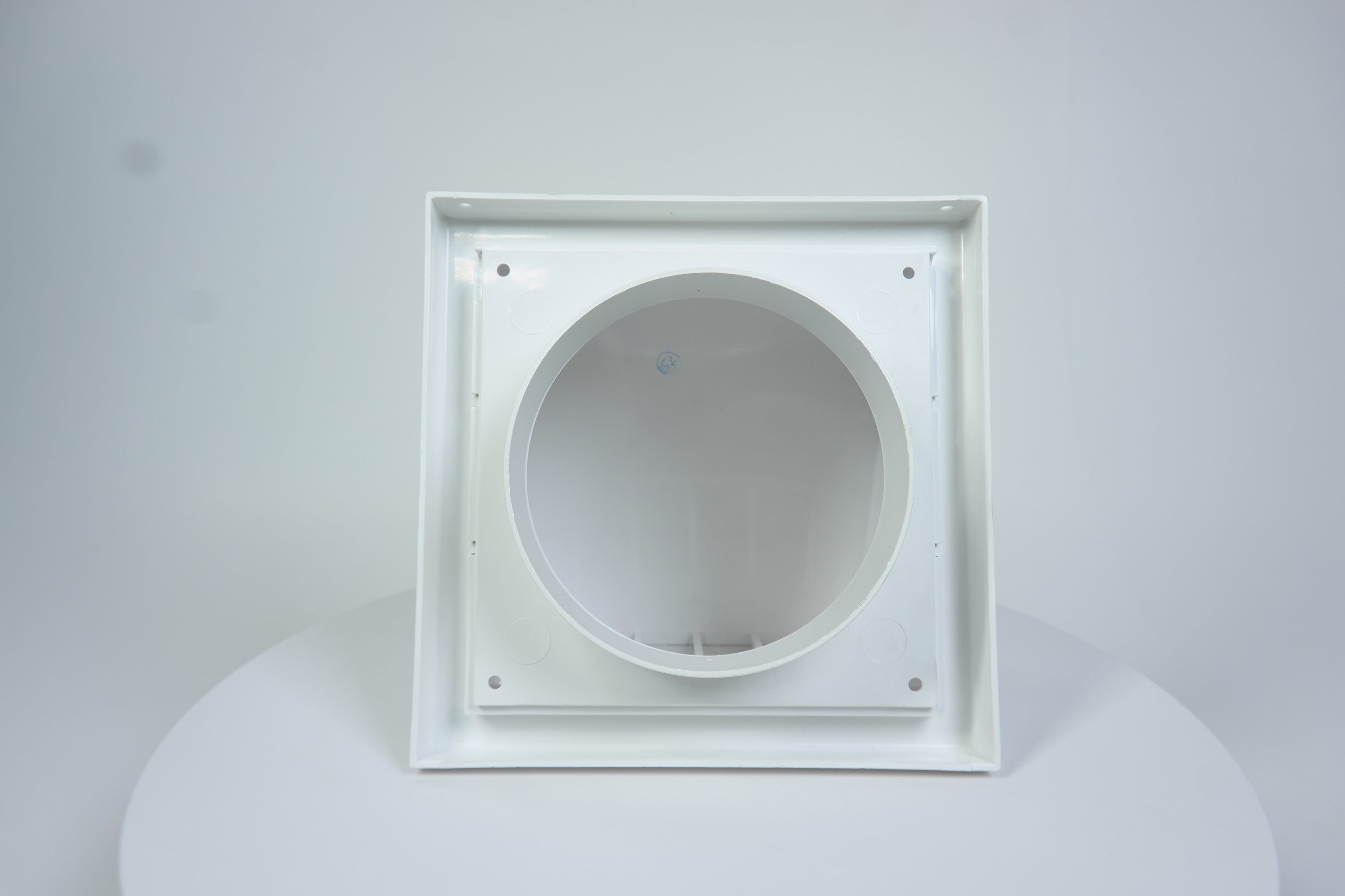 Cửa gió nhựa VUÔNG - mái che lỗ tròn Decor 185*185/150H - Hàng Nhập Khẩu