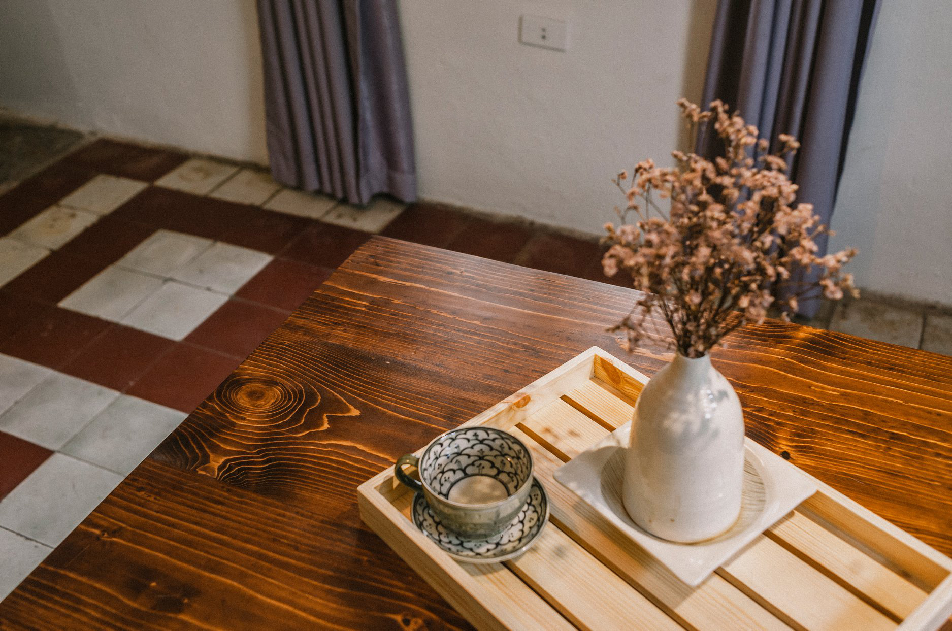 Bàn Làm Việc Chân Sắt Màu Phong Cách Cổ Điển Màu Rustic Nhiều Kích Thước