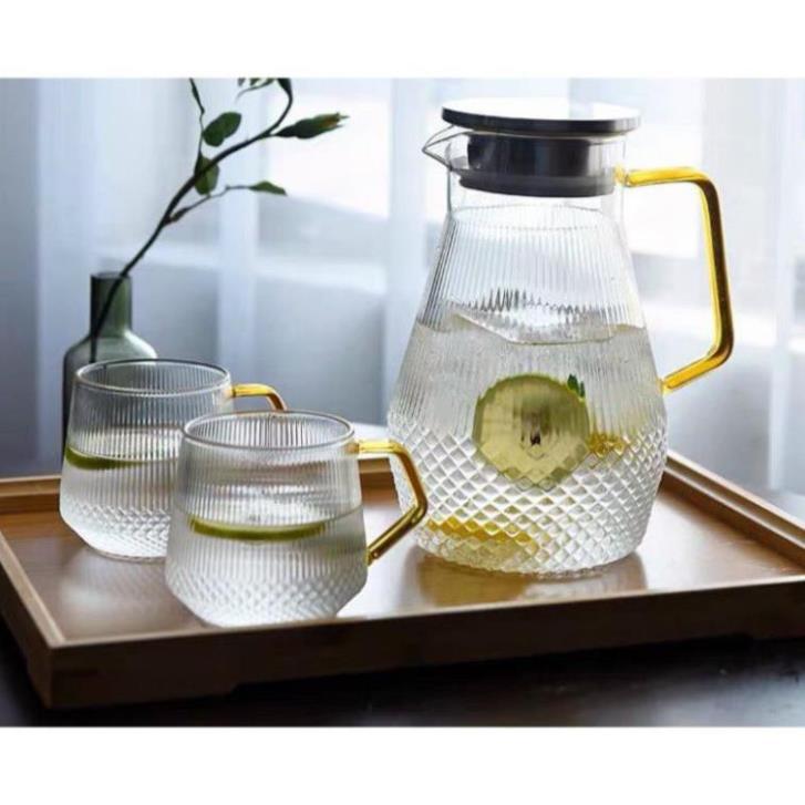 Bình đựng nước uống vân tăm thủy tinh chịu nhiệt 1.5L