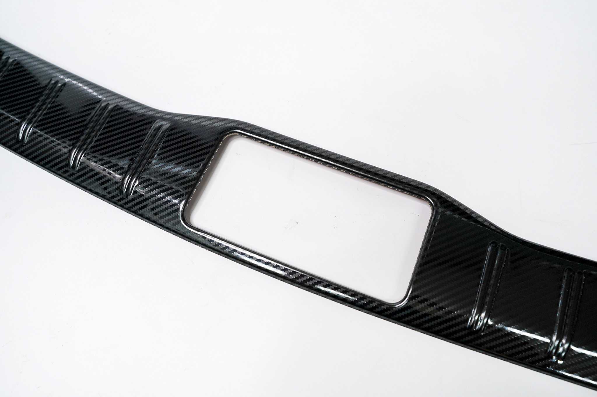 Nẹp Chống Trầy Cốp Trong Cao Cấp Dành Cho Xe Lexus RX350 2023+ - Phần Nhựa CARBON