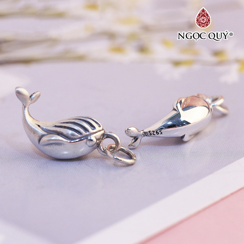 Charm treo hình cá voi dễ thương - Ngọc Quý Gemstones
