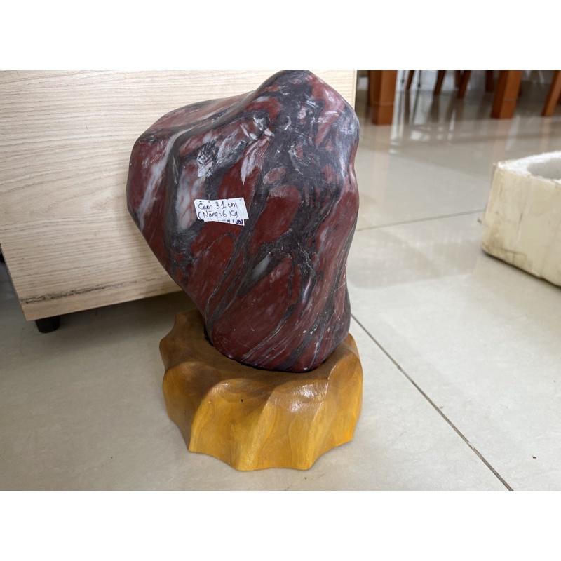 Cây đá cho người mệnh Thổ và Hỏa màu đỏ mận chín cao 31 cm, nặng 6 kg