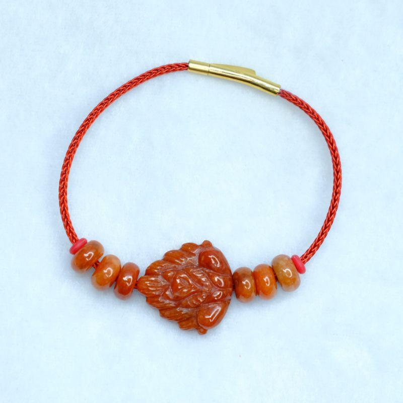 Vòng tay hồ ly và điếu cam UPCARA