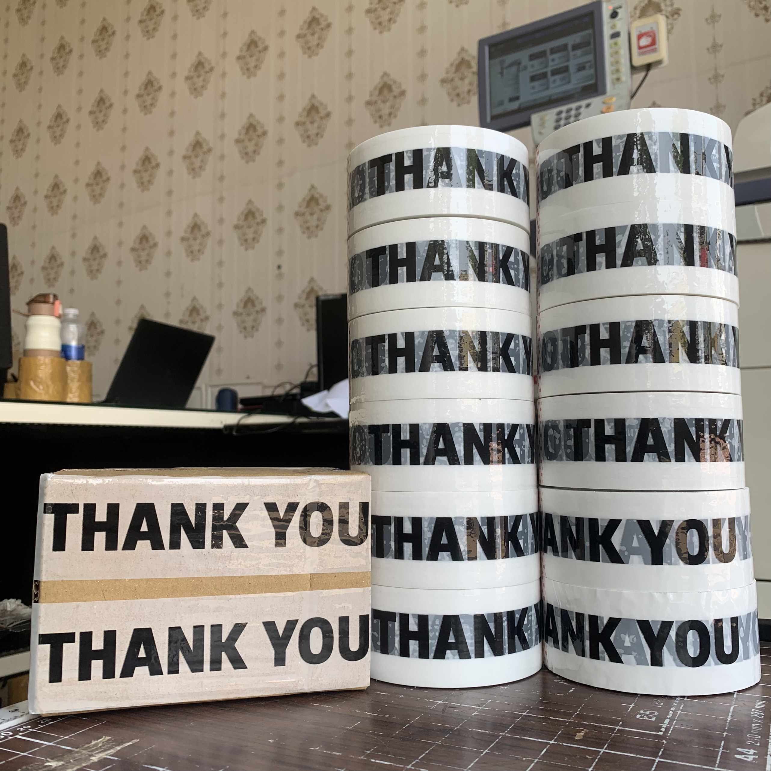 Cuộn băng keo &quot; Thank you&quot; bản 48mm 100yard BKA111