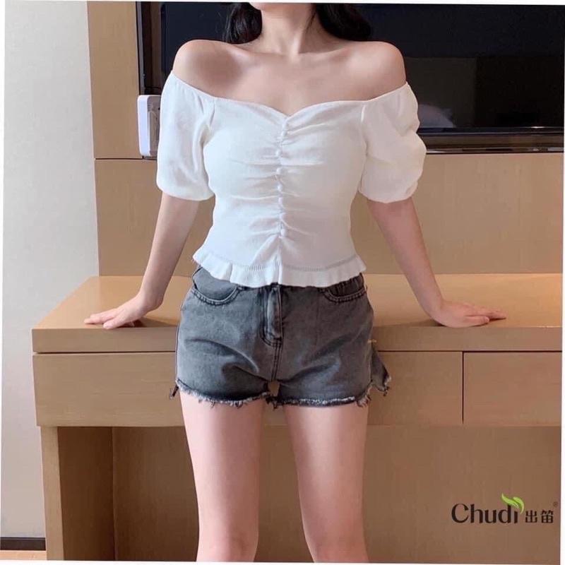 QC410 Áo len trễ vai đính nút