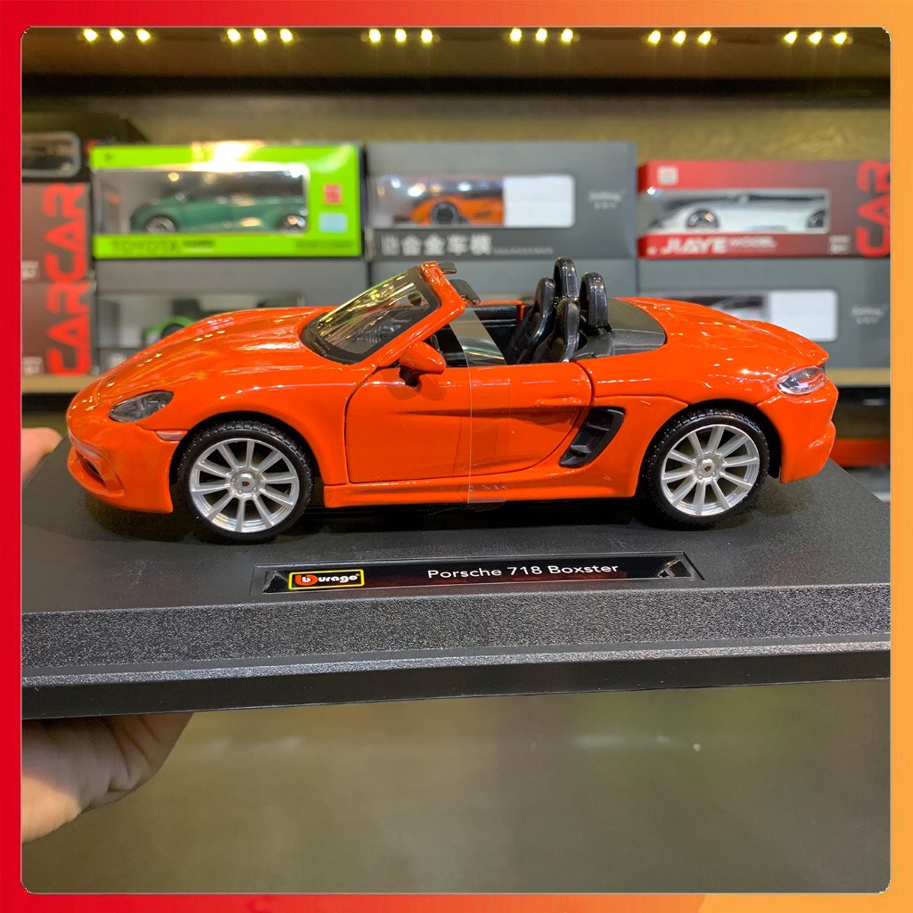 Mô hình xe 718 Boxster tỉ lệ 1:24 Bburago - Màu đỏ