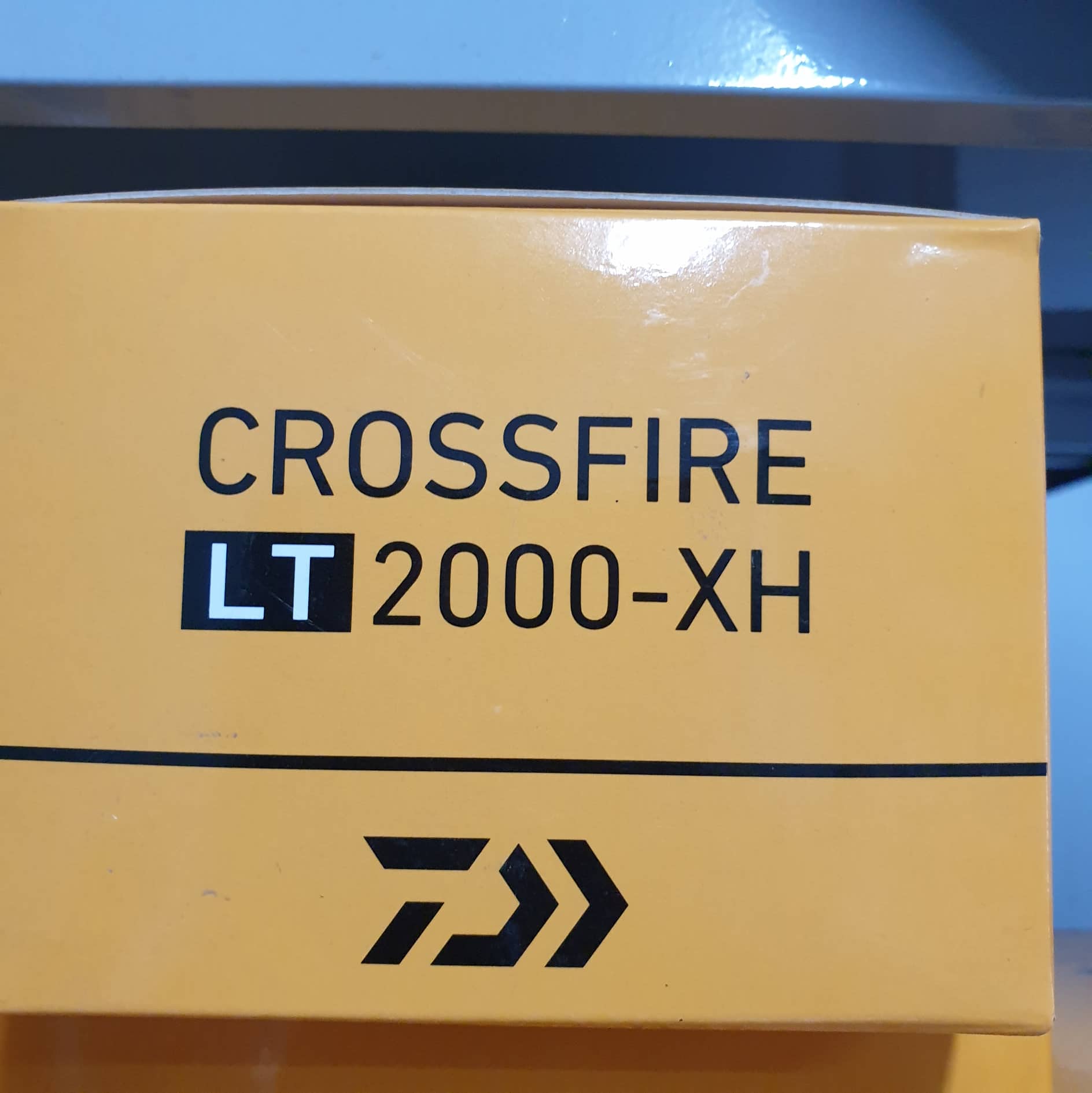 MÁY ĐỨNG DAIWA CROSSFIRE LT ( XH / CXH ) 1000 / 2000 / 2500 / 3000