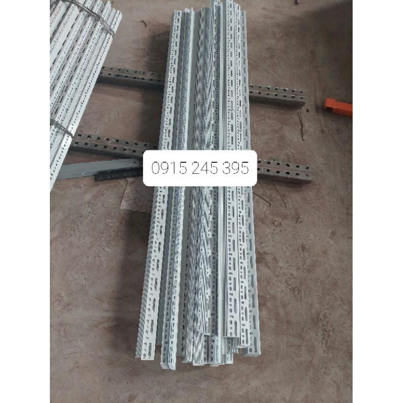Thanh sắt V lỗ đa năng V3x5cm nhiều kích thước từ 120cm đến 200cm