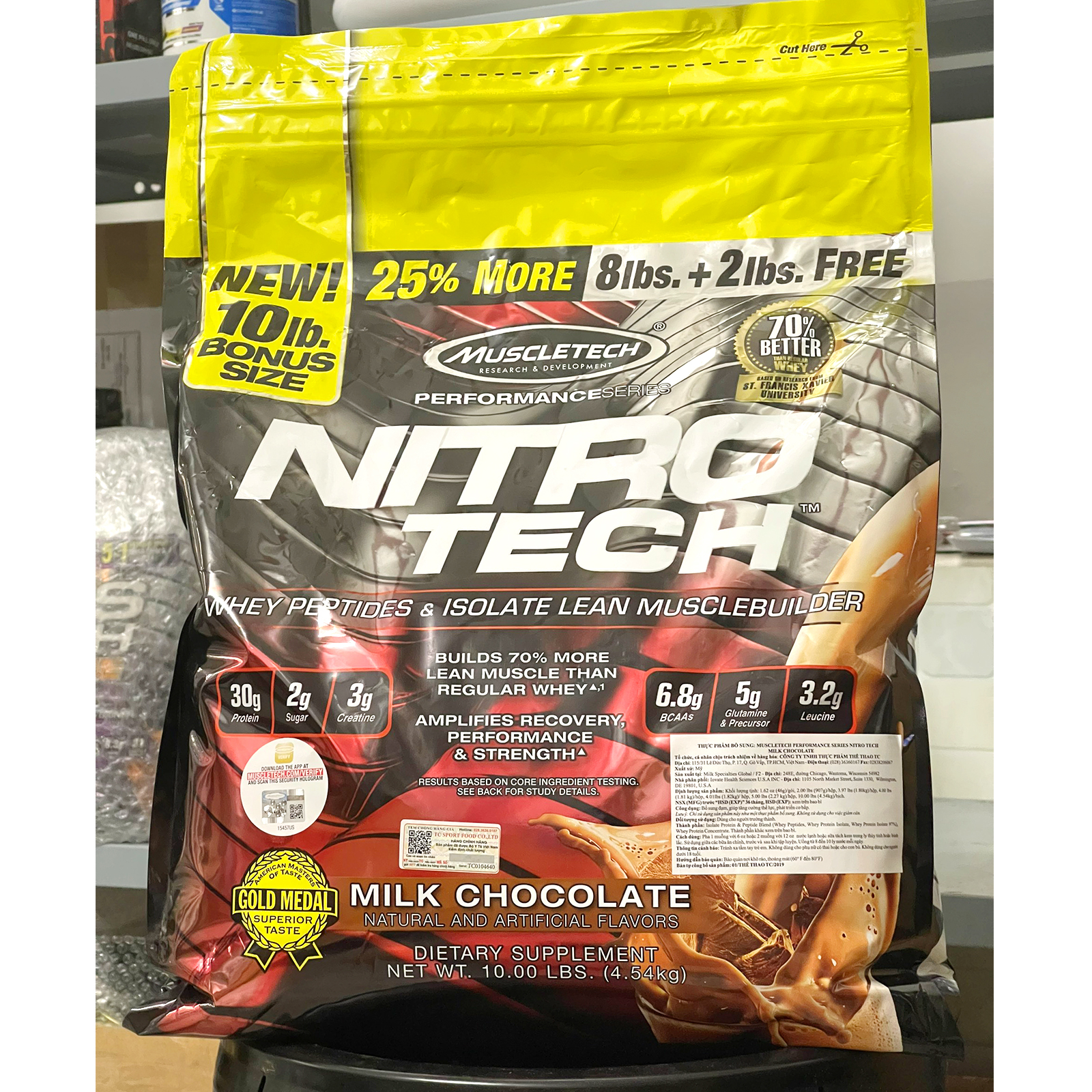 Combo Sữa tăng cơ giảm mỡ cao cấp Nitrotech của Muscletech hương Chocolate bịch lớn 10lbs 100 lần dùng hỗ trợ tăng cơ, giảm cân, đốt mỡ, phục hồi cơ bắp & Bình INOX 739ml (Mẫu ngẫu nhiên)