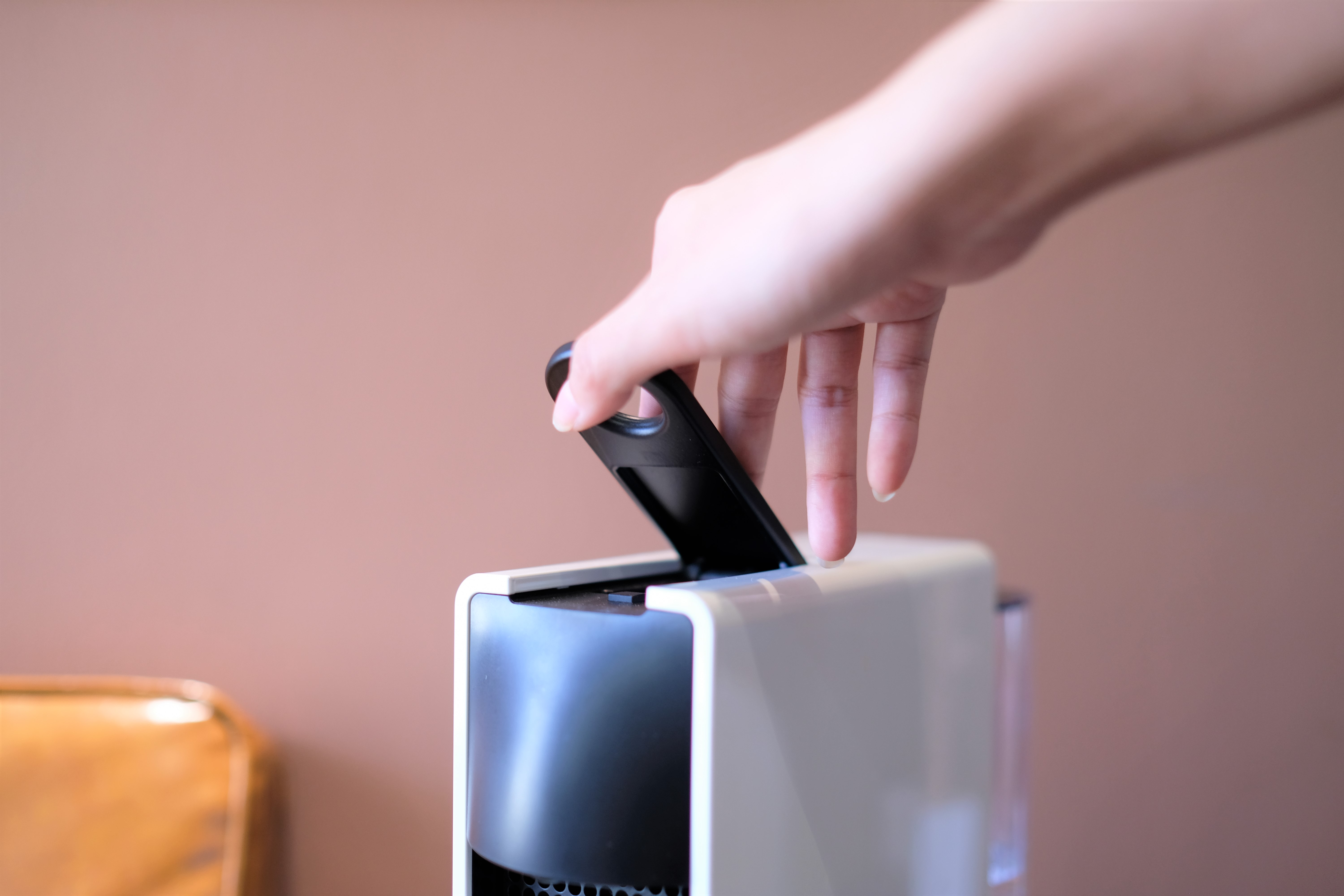 Máy pha cà phê Nespresso Essenza Mini