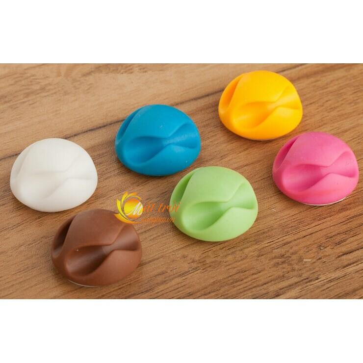 Bộ 6 núm kẹp giữ cố định dây điện, dây sạc, chuột, phím dán tường, để bàn