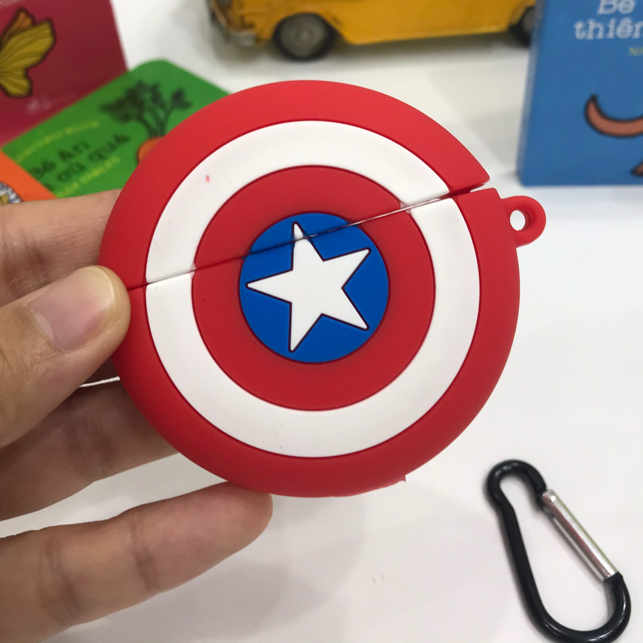 Case Ốp Silicon Dành Cho Tai Nghe Apple Airpods 1/2 - Khiên Captain America - Chống Sốc, Chống Trầy