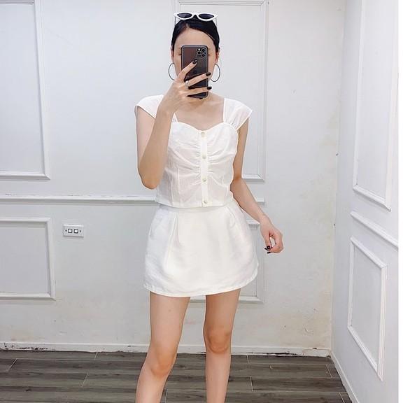 Áo dây linen bảng to linen cài nút , giữa