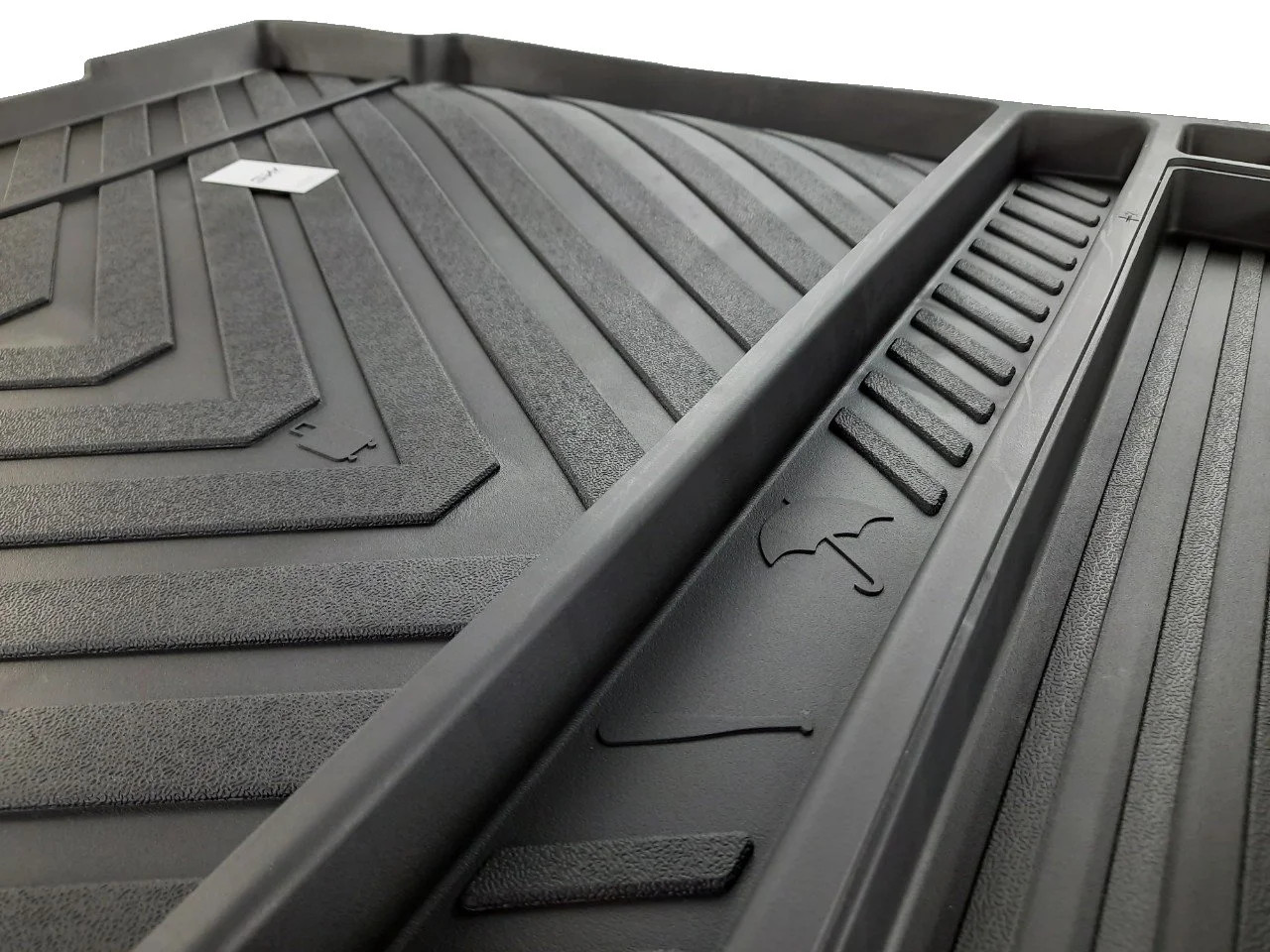 Thảm lót cốp xe ô tô VOLKSWAGEN TIGUAN L (2016-đến nay) nhãn hiệu Macsim 3W chất liệu TPE cao cấp màu đen