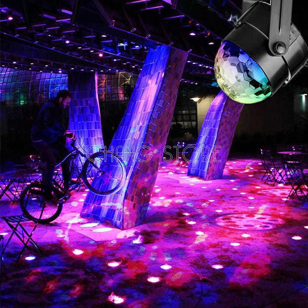 Đèn led nháy theo nhạc hình cầu mini, đèn bar chớp nhiều màu đẳng cấp có điều khiển từ xa