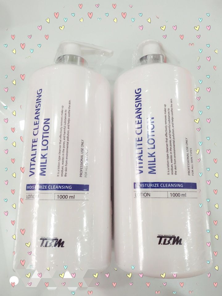Sữa Rửa Mặt Vitalite Cleasing Milk Lotion TBM - Dùng Được Cho Da Khô, Nhạy Cảm, Mỏng, Yếu