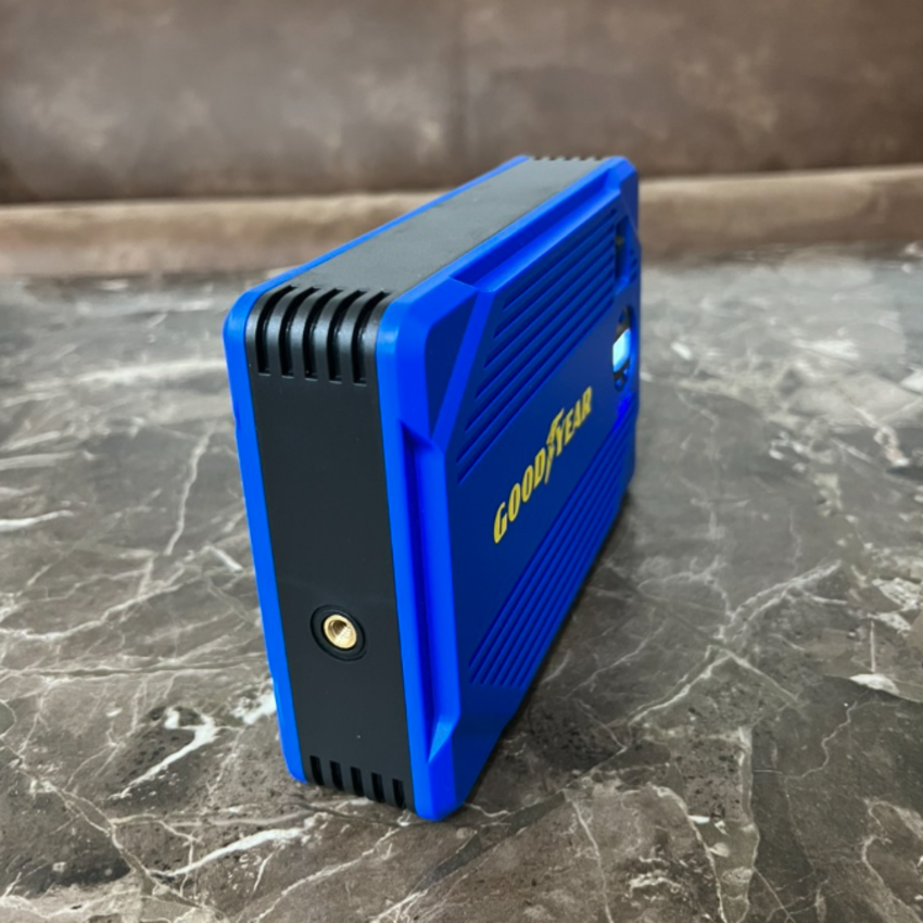 Bộ kích, kiêm bơm lốp và sạc dự phòng dung lượng 10.400mAh dùng cho ô tô - Thương hiệu Mỹ cao cấp Goodyear GY-5282 [BẢO HÀNH CHÍNH HÃNG 12 THÁNG]