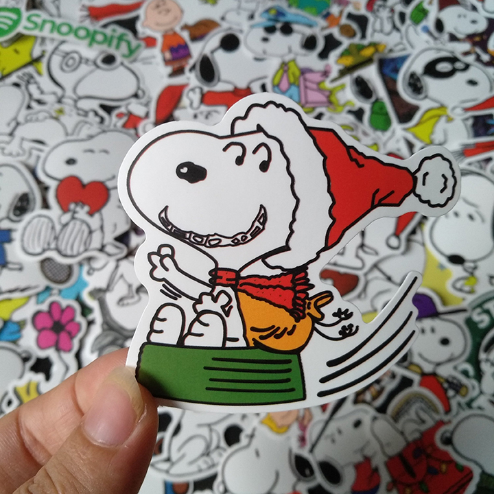 Bộ Sticker dán cao cấp chủ đề SNOOPY - Dùng dán Xe, dán mũ bảo hiểm, dán Laptop