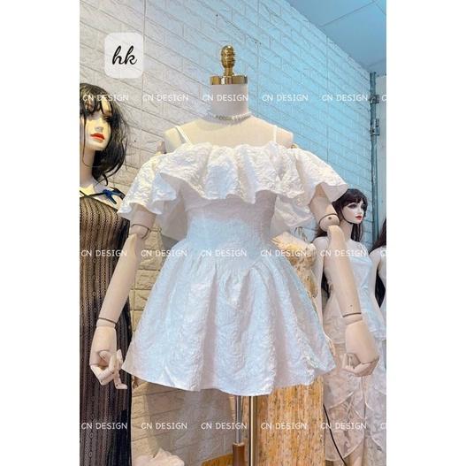 Váy trắng trễ vai hoa xốp mẫu thiết kế mới