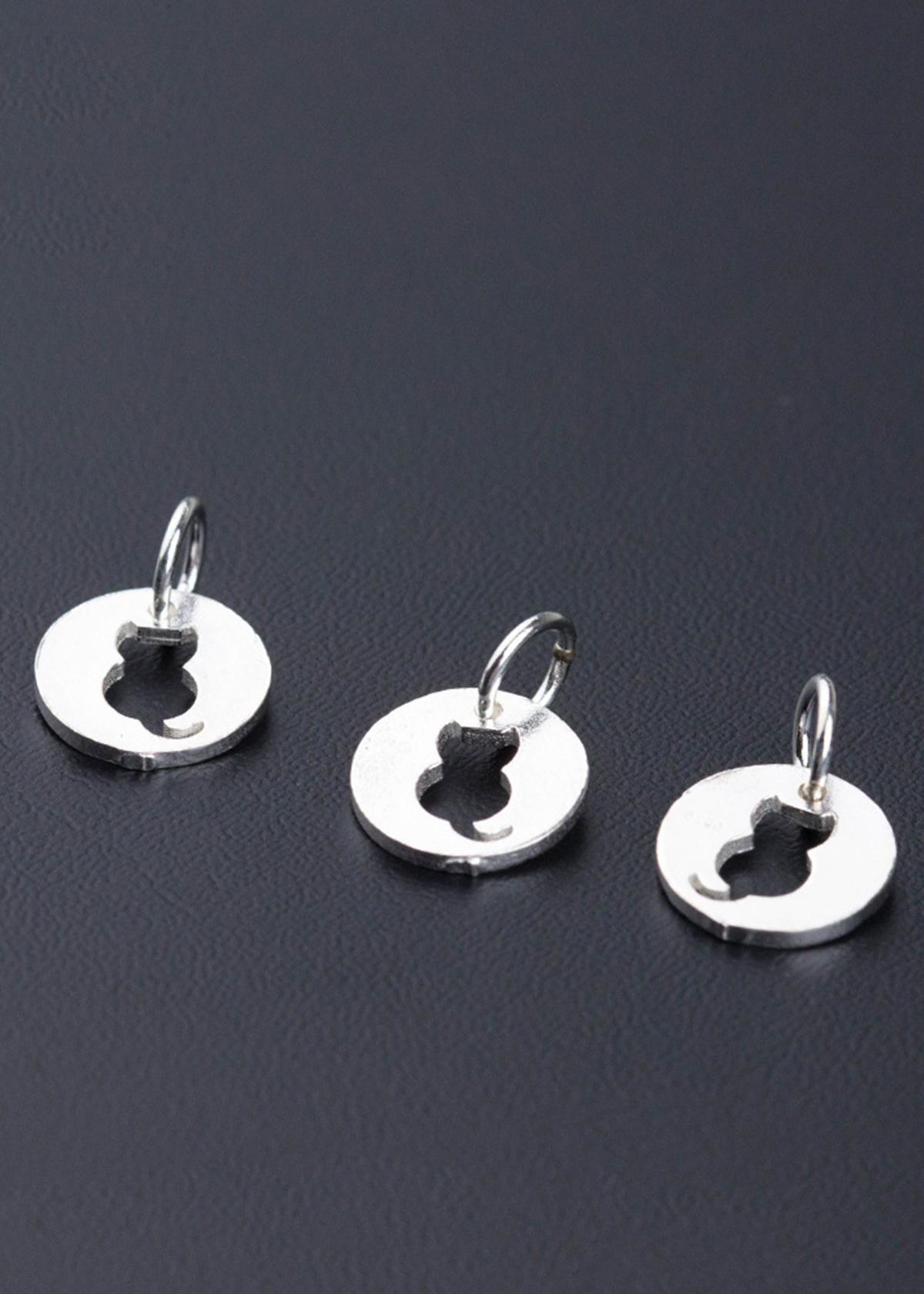 Combo 3 cái charm bạc hình mèo treo - Ngọc Quý Gemstones
