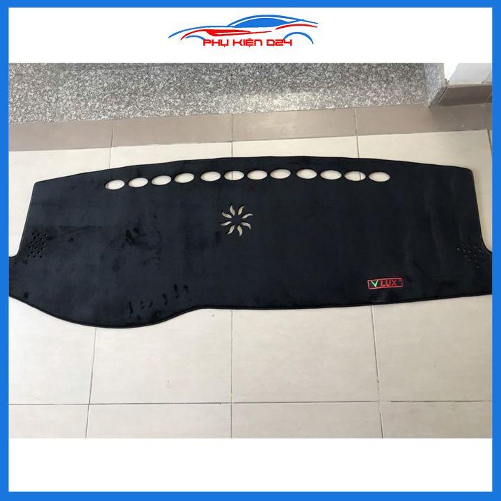 Thảm taplo xe ô tô Vinfast Lux SA chống nắng nóng làm mát xe mở rộng tầm nhìn