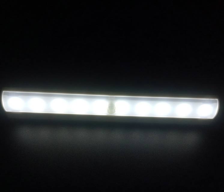 Đèn Led Cảm Biến Chuyển Động Dùng Pin Gắn Tủ