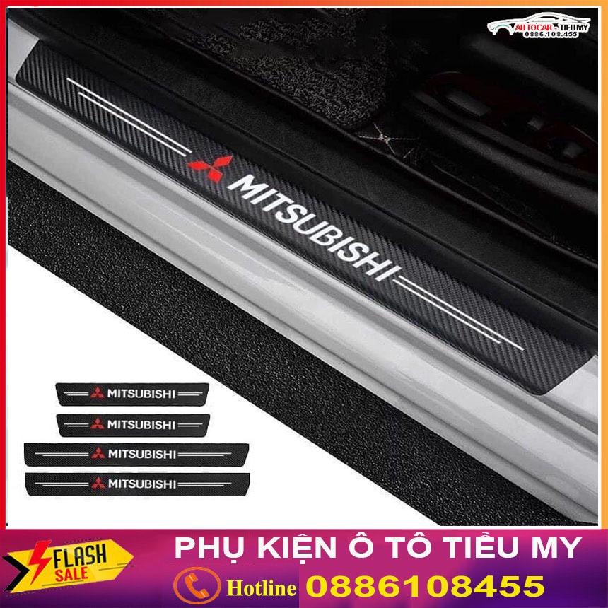 KIA - Bộ Miếng Dán Chống Trầy Xước Có Logo Hãng KIA Bảo Vệ Bậc Cửa Và Cốp Xe Hơi, Xe Ô Tô Chất Liệu Sợi Cacbon Bền Đẹp