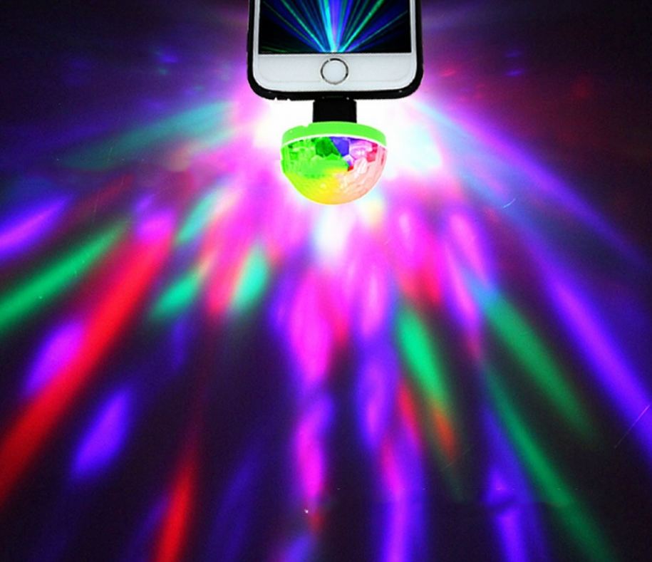 Đèn Led xoay cảm ứng theo nhạc cổng USB - Tặng kèm 3 Jack chuyển đổi Android, Type-C, Lightning(Apple)