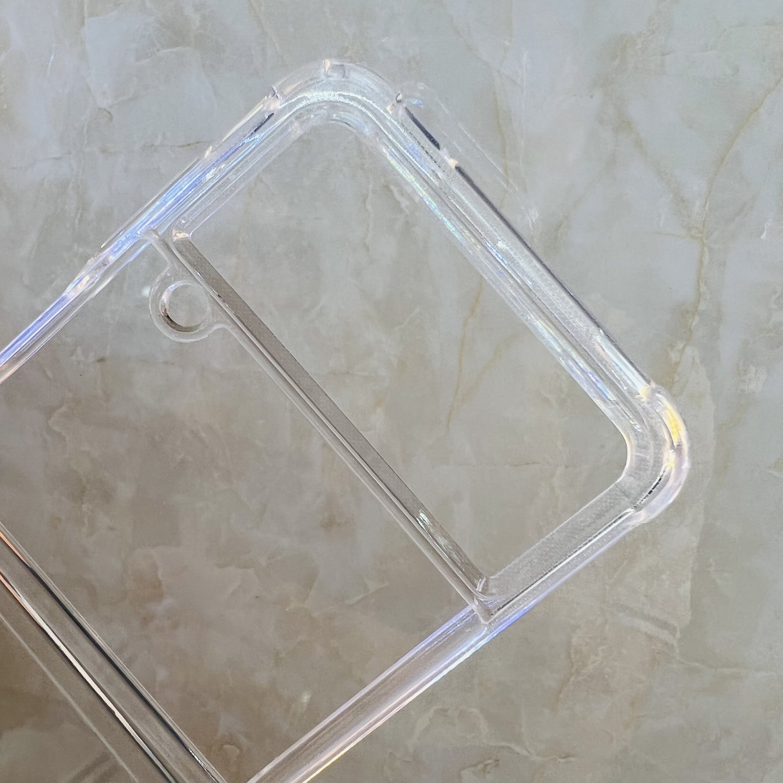 Ốp lưng dành cho Galaxy Z Flip 4 Likgus trong suốt- hàng chính hãng