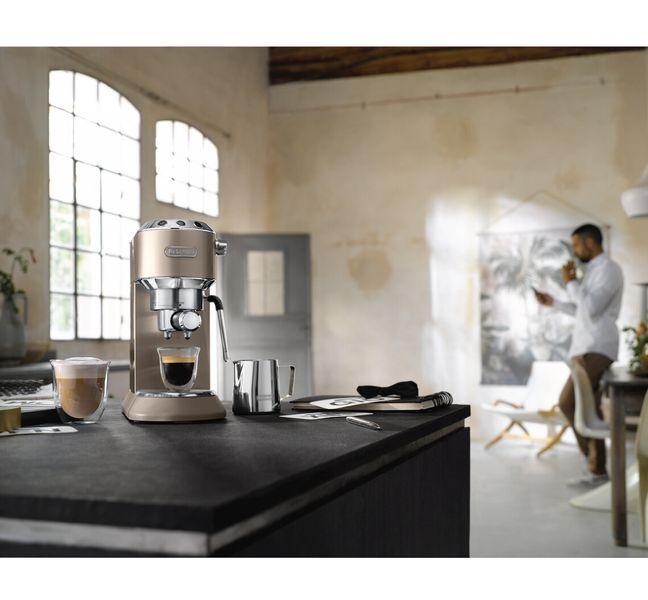 Máy pha cafe Delonghi EC885 - Áp suất 15 bar - Dung tích bình chứa 1.1 Lít - Công suất 1300W - Hàng chính hãng