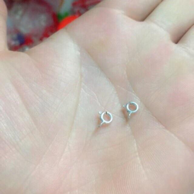 Móc càng cua tròn 4-5mm màu bạc sáng