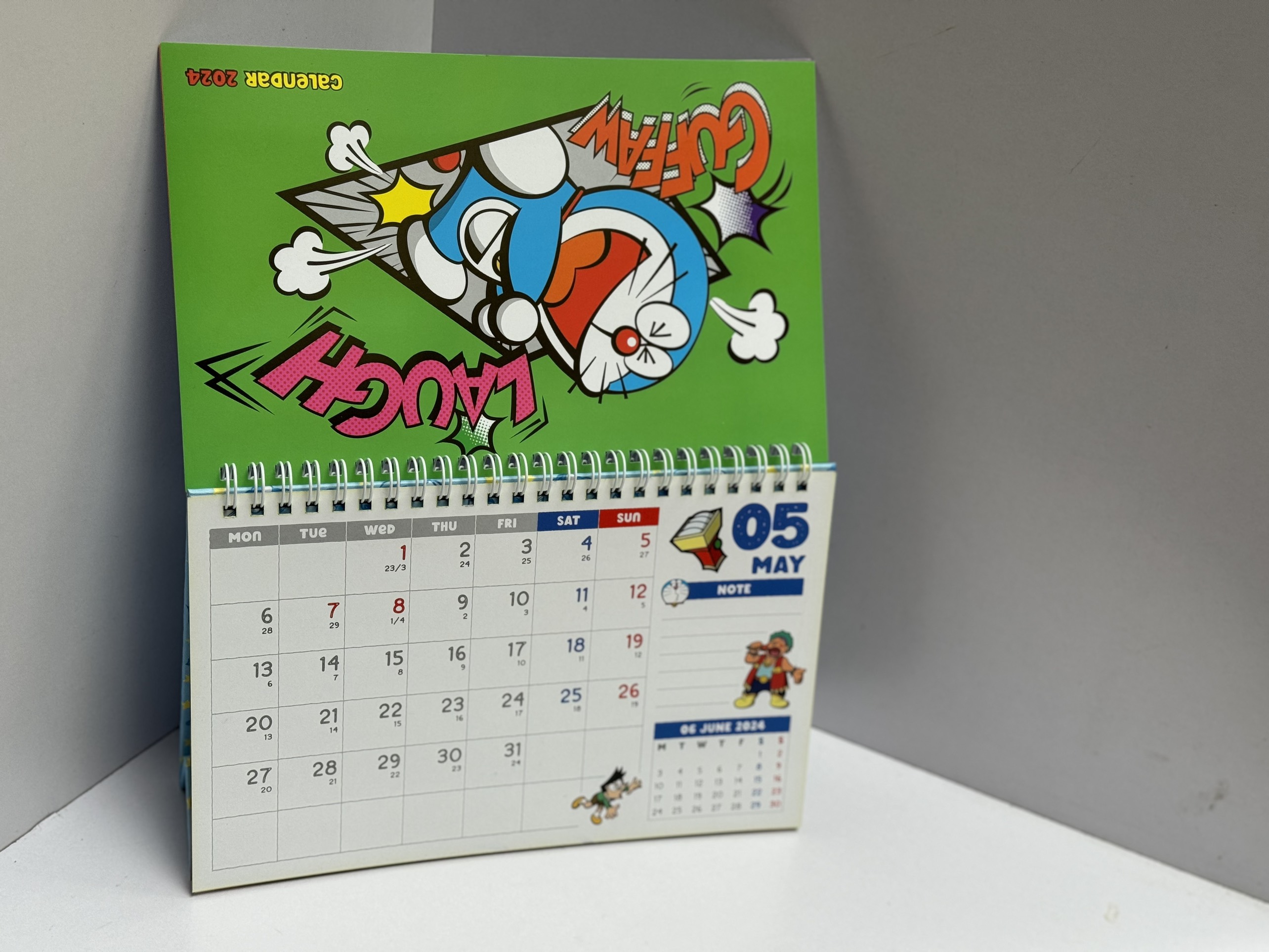 (TẶNG KÈM BẢNG STICKER) LỊCH ĐỂ BÀN DORAEMON 2024 –  Fujiko Pro – NXB Kim Đồng