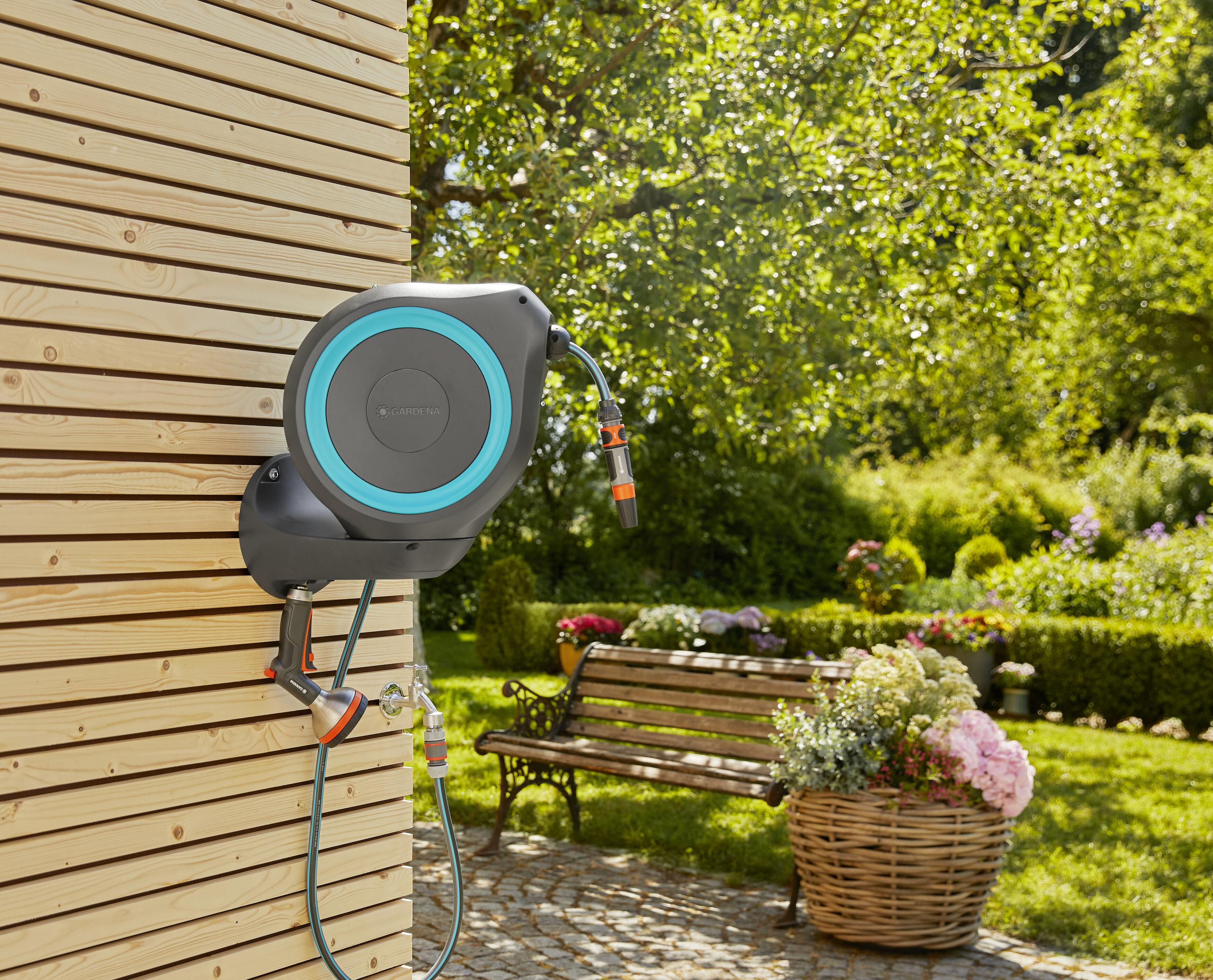 Bộ tưới treo tường có cuộn ống tự động rút gọn, 20m