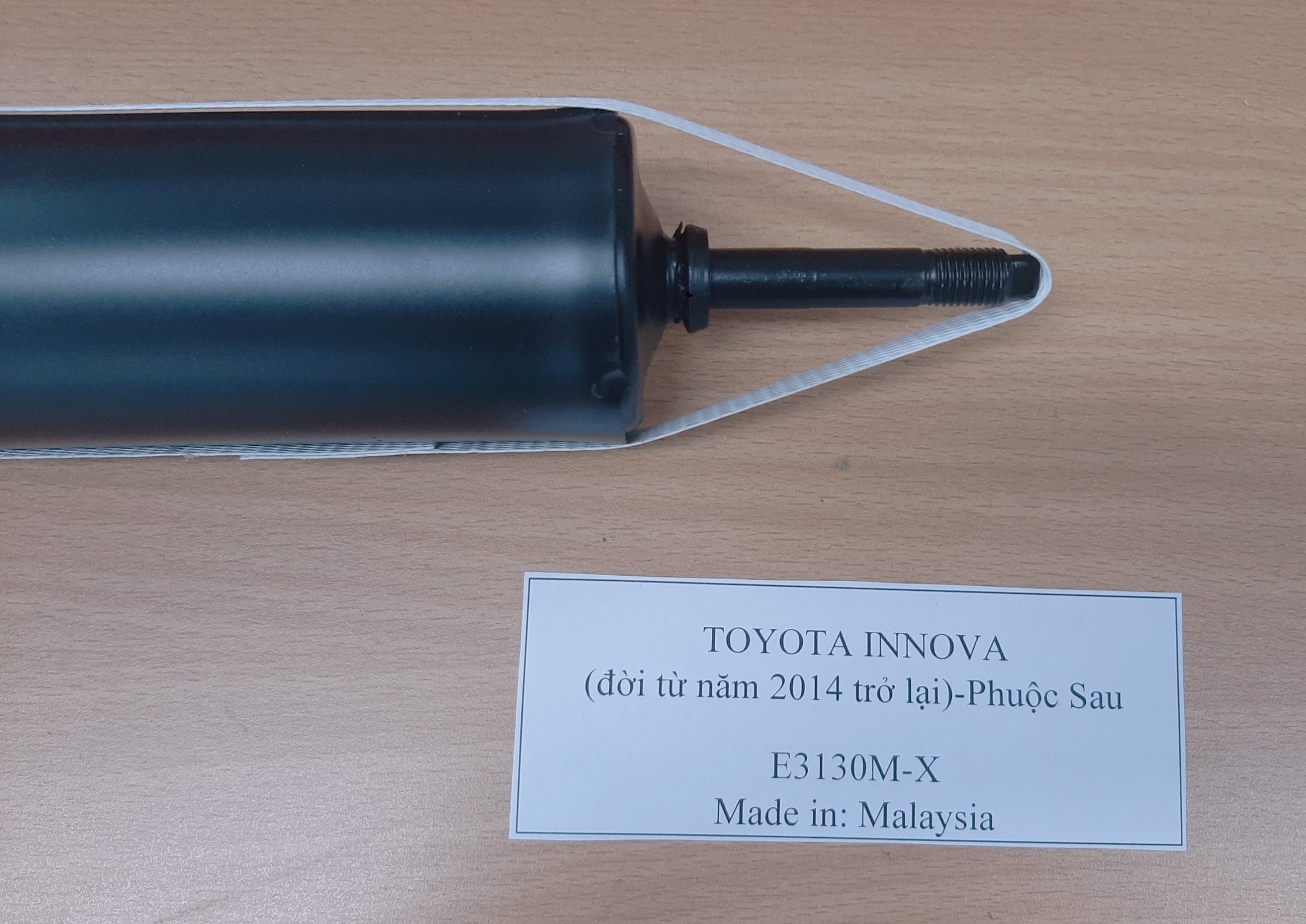 GIẢM XÓC TOYOTA INNOVA CHÍNH HÃNG ĐỜI 2014 TRỞ LẠI-PHUỘC SAU mã hàng E3130M-X.