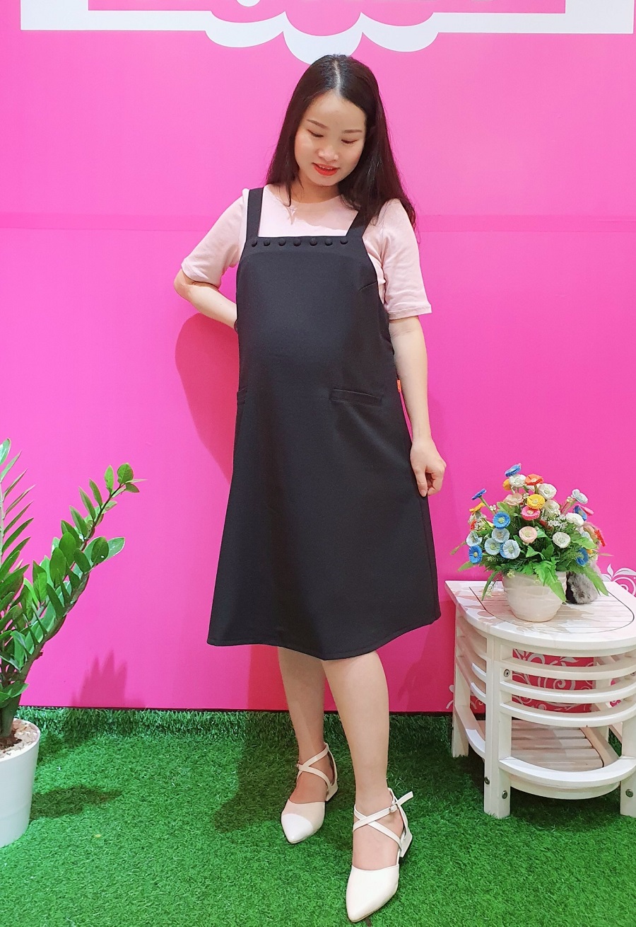 Yếm bầu vải thô cổ vuông nút bọc