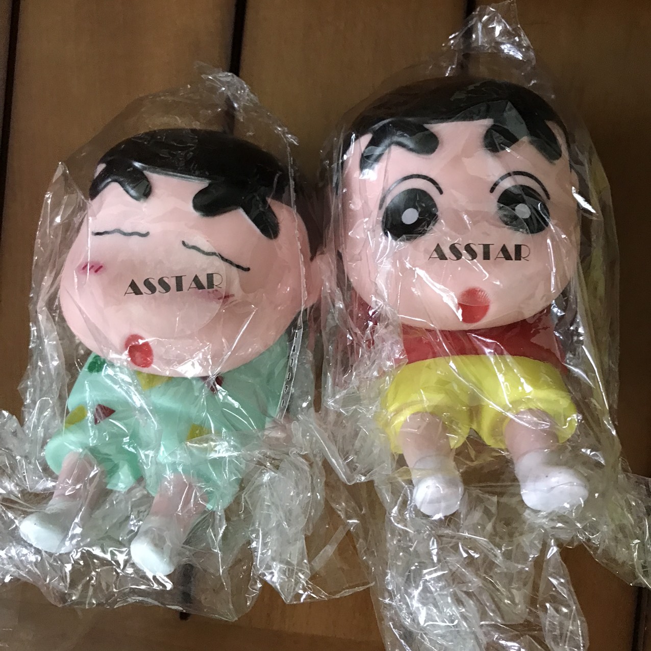Giá Đỡ Điện Thoại Cute, Giá Để Điện Thoại Hình Shin - Chan, Trang Trí Bàn Làm Việc, Bàn Học - Hàng Chính Hãng