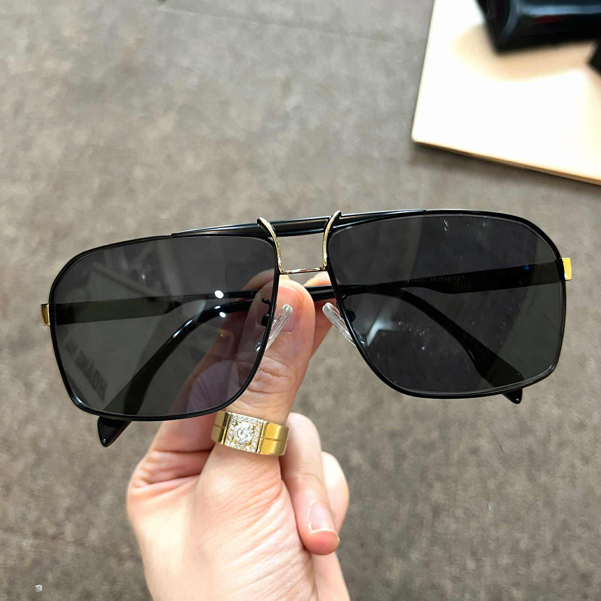 Kính râm nam cao cấp cho nam dáng vuông Mắt phân cực chống lóa Uv + Tặng kèm phụ kiện