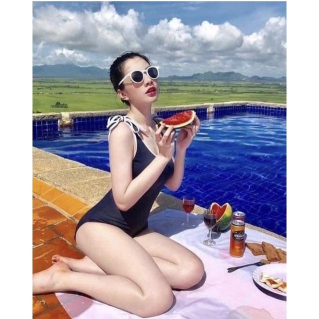 Bikini liền mảnh viền trắng nơ vai dễ thương màu xanh