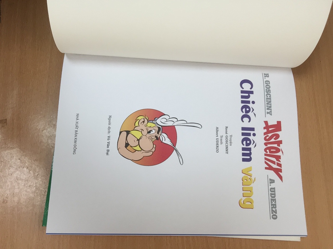 ASTÉRIX - CHIẾC LIỀM VÀNG