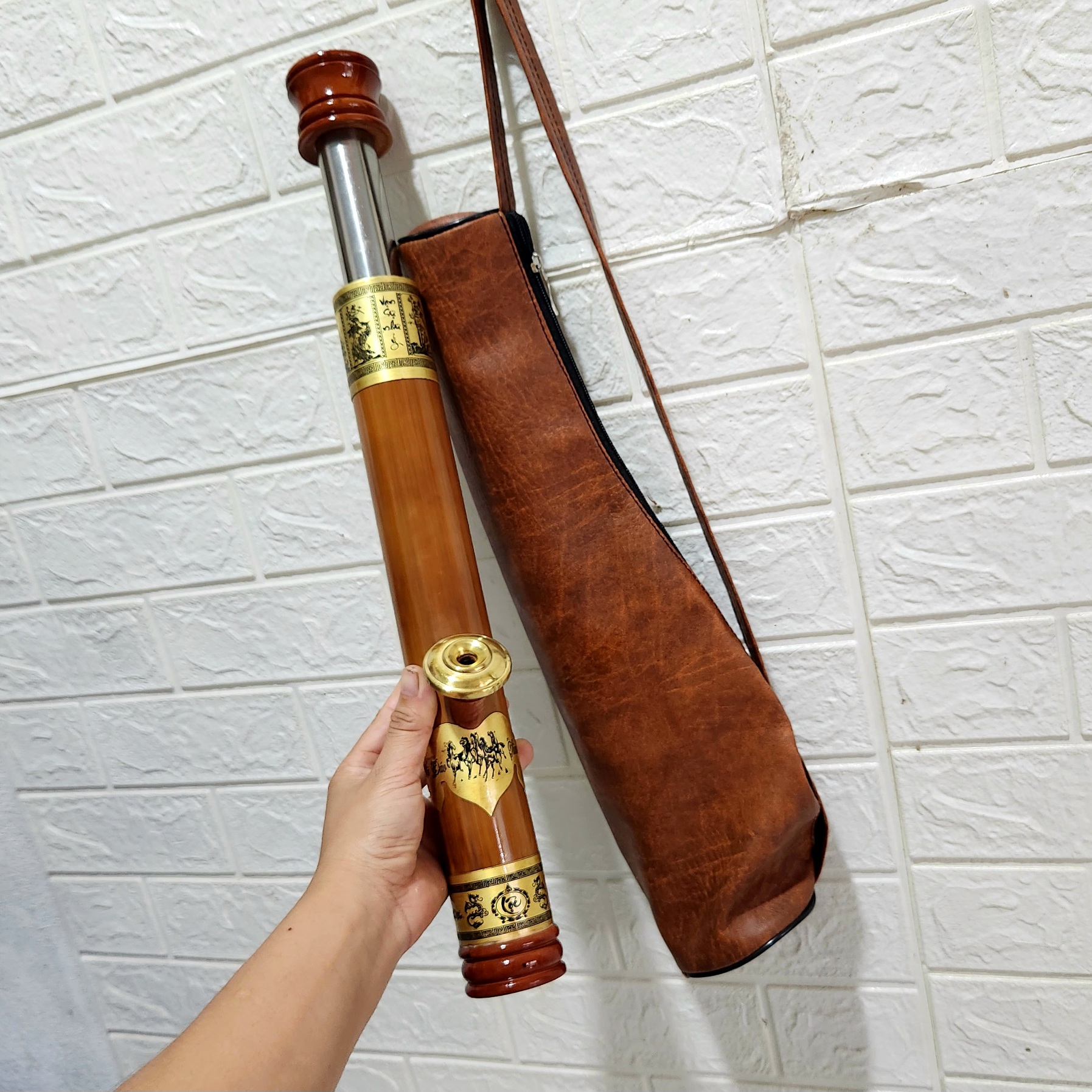 Điếu rút kèm bao da không túi phụ,nút nỏ nhấc tàn.