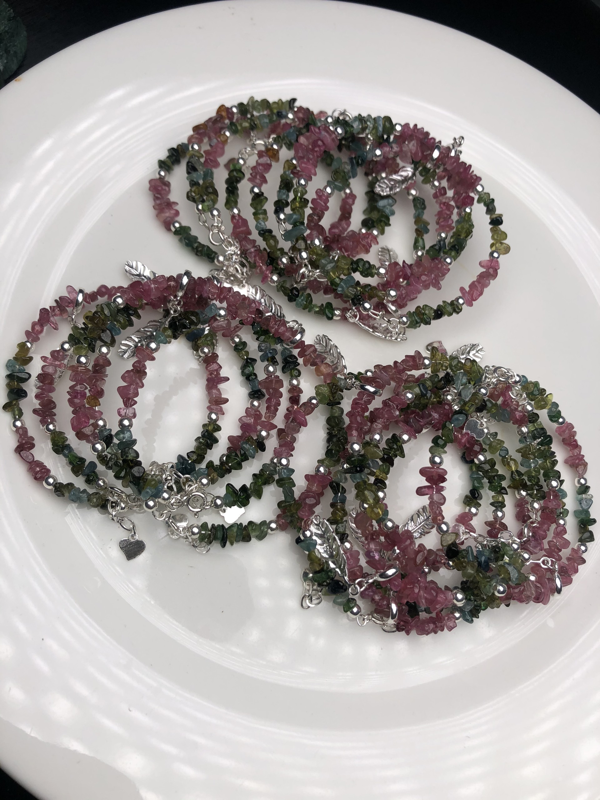 Vòng tay đá vụn tourmaline mix phụ kiện bạc