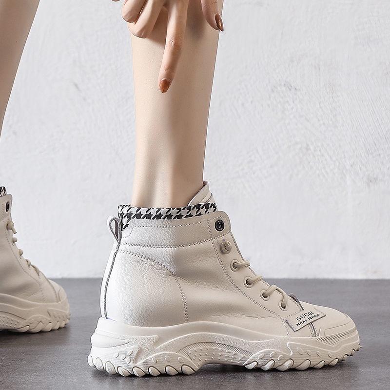 Giày bốt martin đế xuồng màu trắng phong cách Anh Quốc mới mùa xuân thu cho nữ 2021